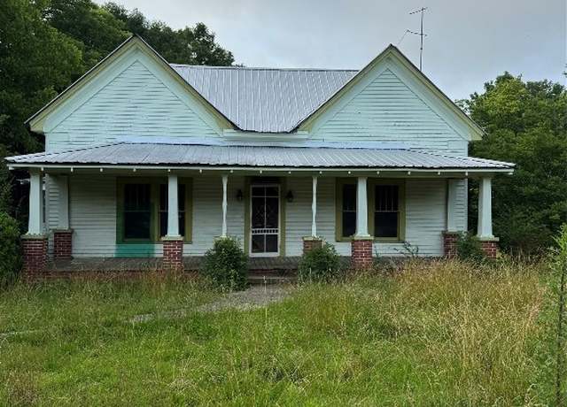 Property at 22328 Sen Claude Pepper Dr, Camp Hill, AL 36850, 3 beds, 1 bath