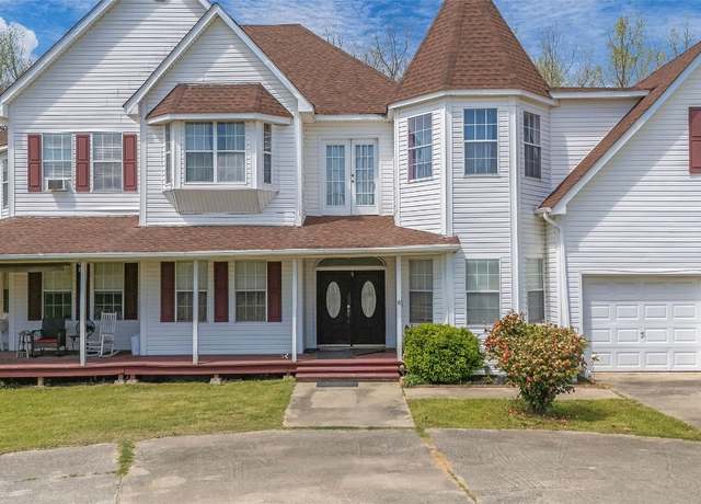 Property at 185 Church St, Deatsville, AL 36022, 5 beds, 3.5 baths