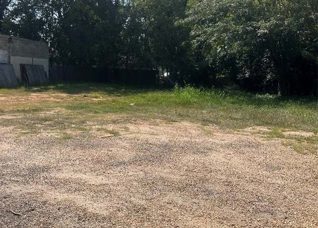 Property at 2158 Mt Meigs Rd, Montgomery, AL 36107