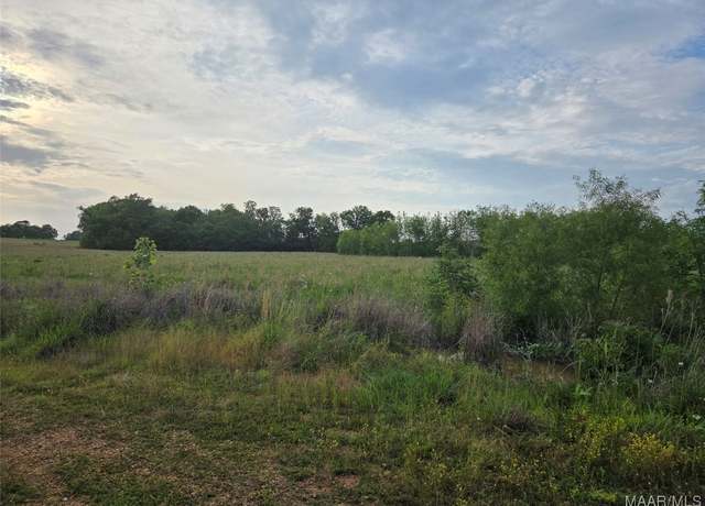 Property at 7650 Jessie Reid Ln, Montgomery, AL 36116