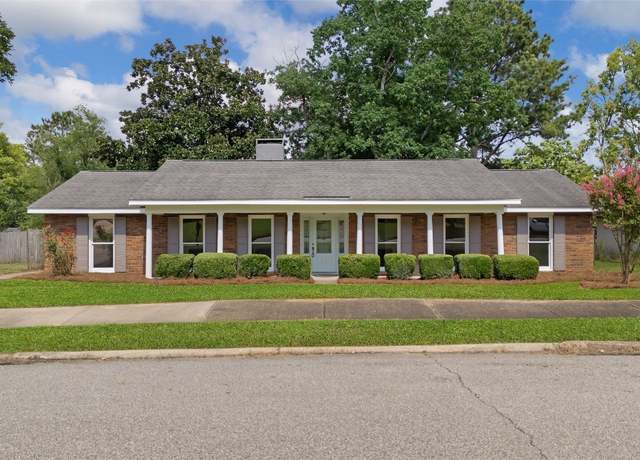 Property at 2015 Mallard Ln, Montgomery, AL 36106, 3 beds, 2 baths