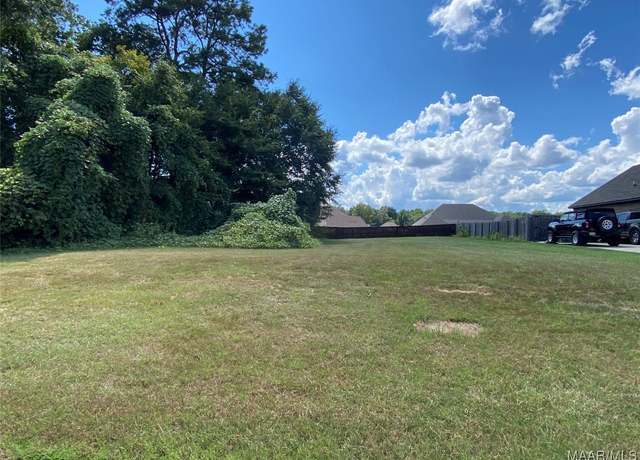 Property at 414 Cantabury Ln, Millbrook, AL 36054