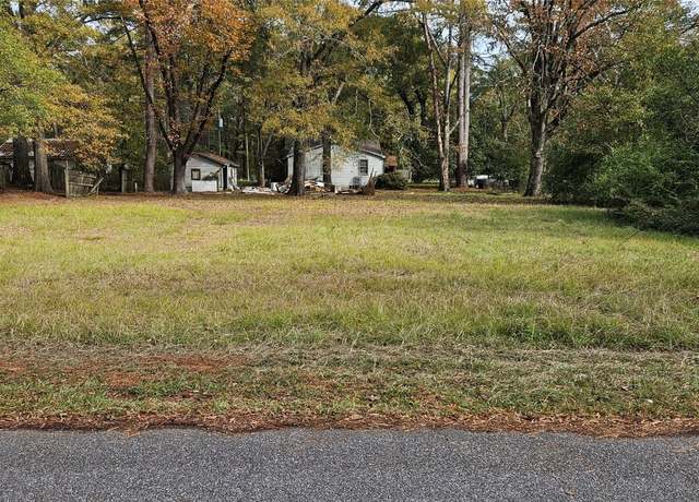Property at 36 Rosebud Ct, Montgomery, AL 36108