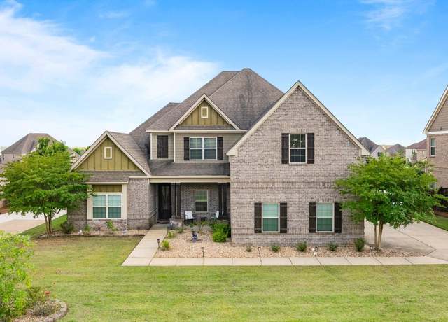 Property at 1872 Pendlebrooke Dr, Prattville, AL 36066, 5 beds, 3.5 baths