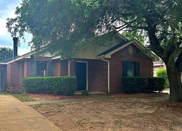 Property at 6876 Brownwood Ln, Montgomery, AL 36117, 2 beds, 2 baths