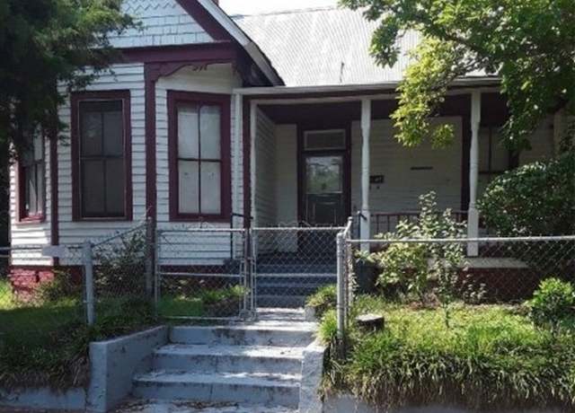 Property at 403 Alabama Ave, Selma, AL 36701, 3 beds, 1 bath