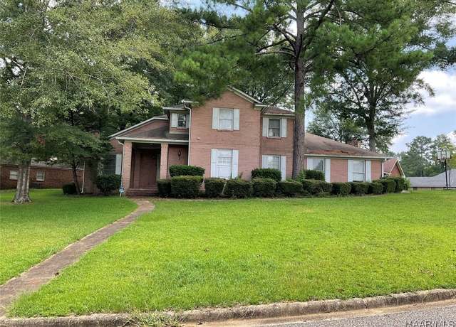 Property at 274 Castlewood Dr, Selma, AL 36701, 4 beds, 3.5 baths