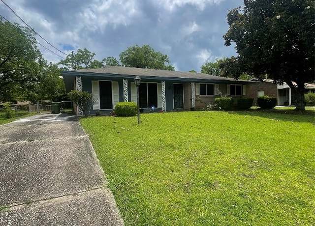 Property at 301 Rosedon Dr, Montgomery, AL 36116, 3 beds, 2 baths