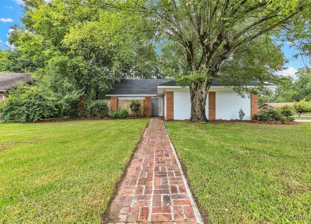 Property at 4680 Ray Dr, Montgomery, AL 36109, 6 beds, 2 baths