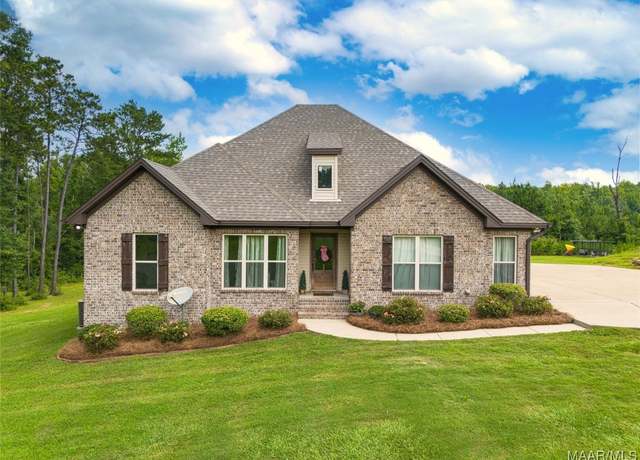 Property at 447 Galloway Dr, Wetumpka, AL 36093, 4 beds, 2 baths