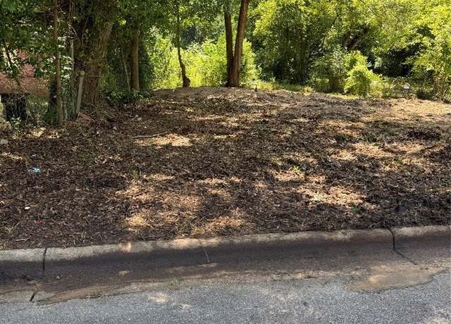 Property at 1010 12th Ave, Phenix City, AL 36867