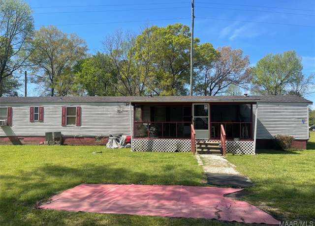 Property at 1323 Ceola L Miller Ave, Selma, AL 36701, 4 beds, 2 baths