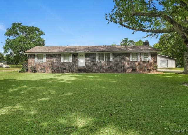 Property at 7011 Narrow Lane Rd, Montgomery, AL 36116, 3 beds, 2 baths