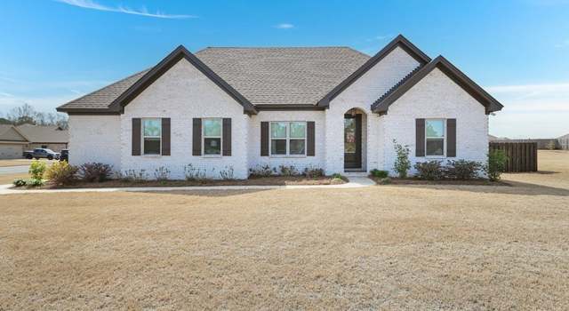 Photo of 418 Tallahatchie Dr, Wetumpka, AL 36093