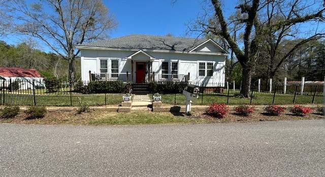 Photo of 53 Montgomery Montevallo Rd, Deatsville, AL 36022