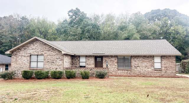 Photo of 626 Hillsboro Dr, Montgomery, AL 36109