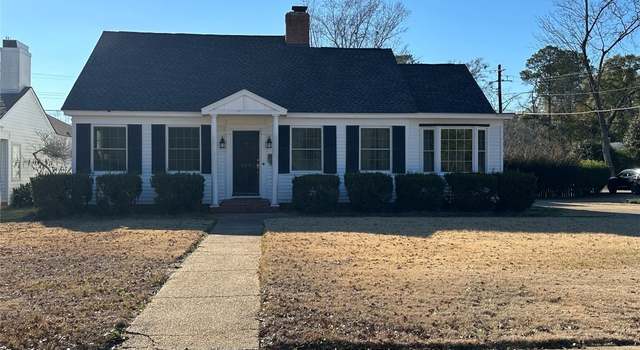 Photo of 223 Hooper Dr, Selma, AL 36701