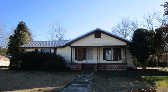 Photo of 667 Oakwood St, Georgiana, AL 36033