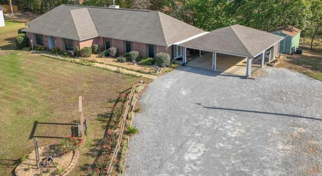 Photo of 1535 White Cloud Dr, Deatsville, AL 36022