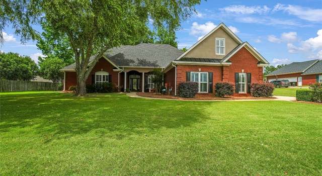 Photo of 145 Mountain Meadows Ln, Wetumpka, AL 36093