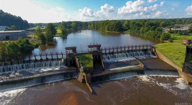 Photo of 1304 Cherry Tree Ln, Prattville, AL 36066