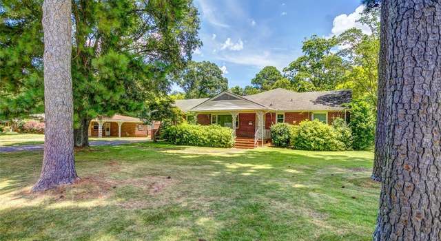 Photo of 2749 Sweetbriar Rd, Montgomery, AL 36109
