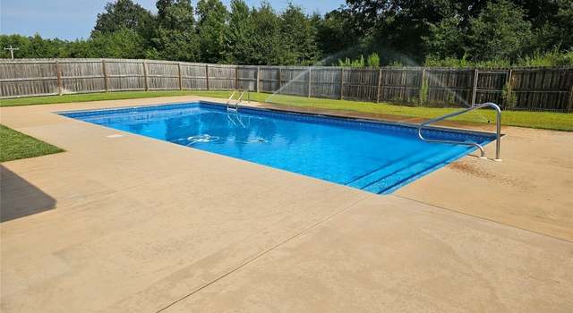 Photo of 132 Brookestone Dr, Enterprise, AL 36330