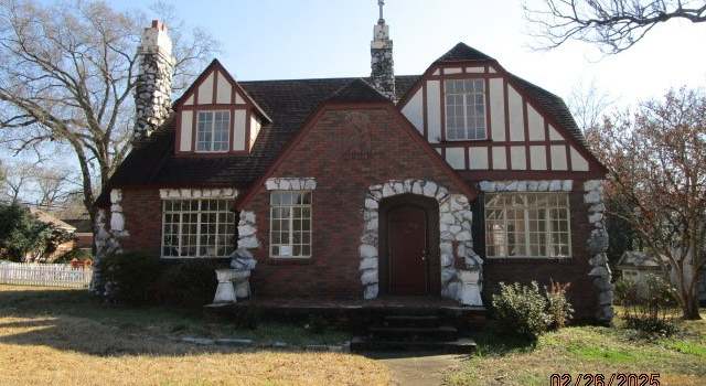 Photo of 968 E Fairview Ave, Montgomery, AL 36106