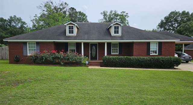 Photo of 146 Cloverdale Ln, Greenville, AL 36037