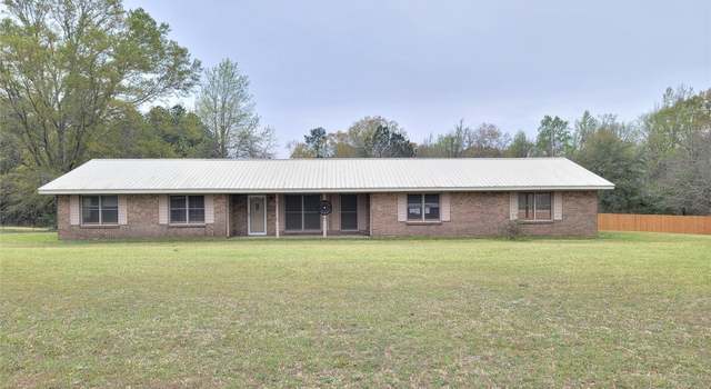 Photo of 2225 Dexter Rd, Wetumpka, AL 36092