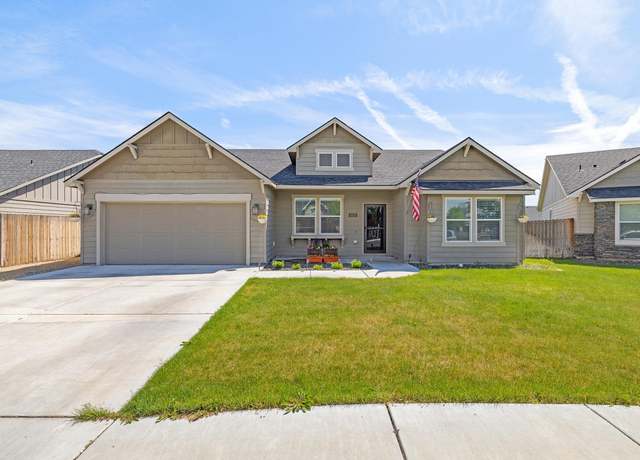 Property at 5721 Wallowa Ln, Pasco, WA 99301, 4 beds, 2 baths