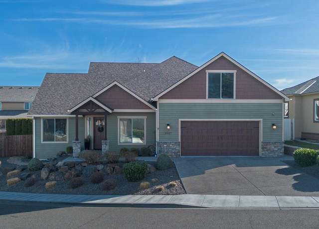 Property at 3407 S Morain St, Kennewick, WA 99337, 4 beds, 2.5 baths