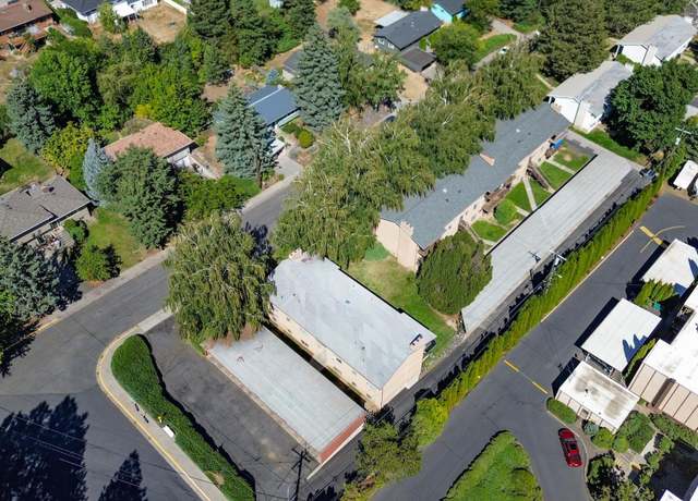 Property at 237 NW Timothy St, Pullman, WA 99163, 52 beds, 6 baths