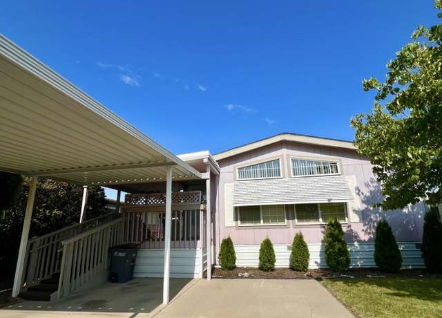 Property at 325 S 5th St #13, Sunnyside, WA 98944, 3 beds, 2 baths