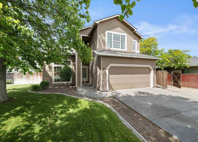 Property at 9061 W Deschutes Dr, Kennewick, WA 99336, 4 beds, 2.5 baths