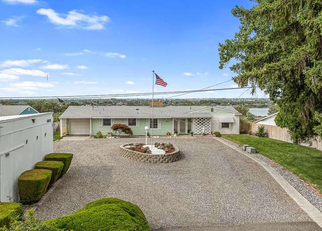 Property at 5610 W Yellowstone Ave, Kennewick, WA 99336, 3 beds, 2 baths