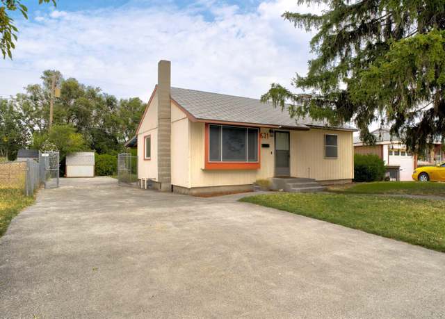 Property at 1631 S Dayton Pl, Kennewick, WA 99337, 3 beds, 1 bath