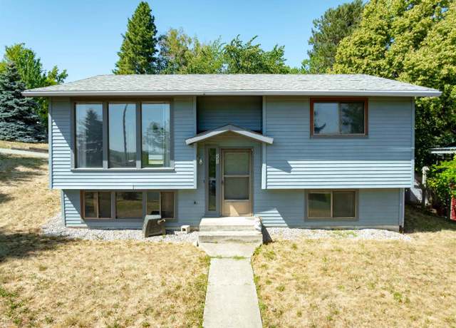 Property at 231 NW Sunrise Dr, Pullman, WA 99163, 3 beds, 2 baths