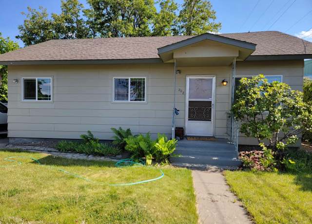 Property at 208 E 4th St, Grandview, WA 98930, 3 beds, 1 bath