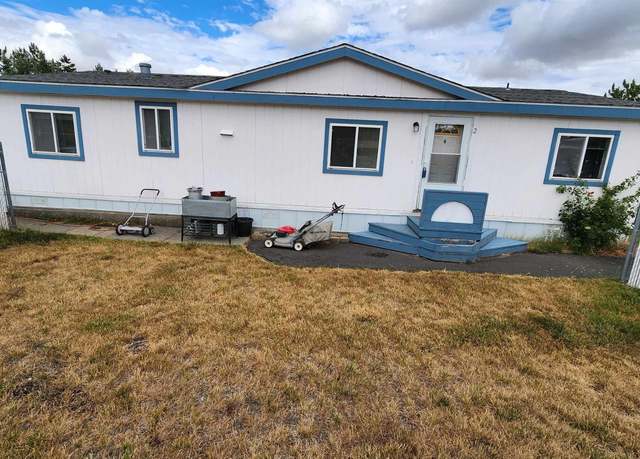 Property at 260 NW Golden Hls #2, Pullman, WA 99163, 3 beds, 2 baths