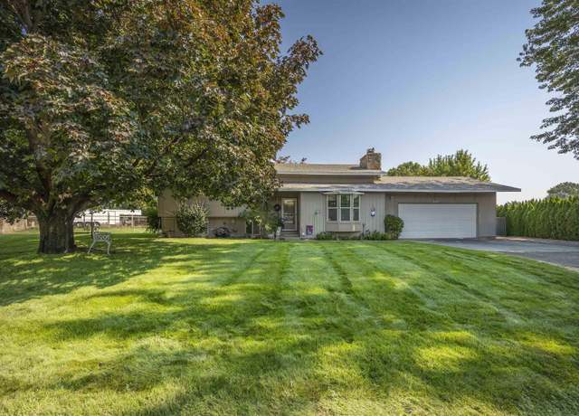 Property at 3401 W 23rd Pl, Kennewick, WA 99337, 5 beds, 2 baths