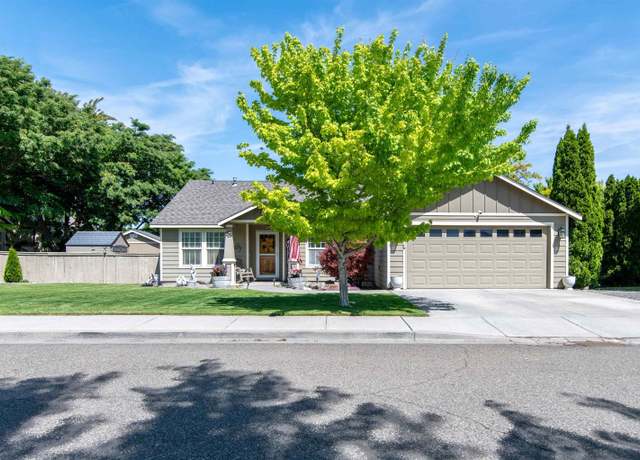 Property at 5718 W 15th Ave, Kennewick, WA 99338, 3 beds, 2 baths
