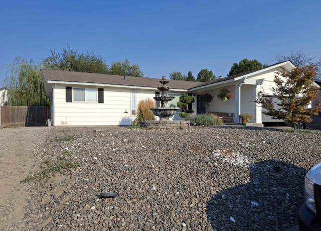 Property at 1009 Conestoga Way, Grandview, WA 98930, 3 beds, 1 bath