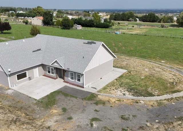 Property at 46703 S 2066 Pr Pr SE, Kennewick, WA 99337, 4 beds, 3 baths
