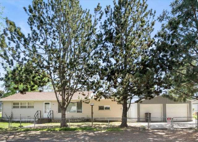 Property at 1601 W 2nd Ave, Kennewick, WA 99336, 3 beds, 2 baths