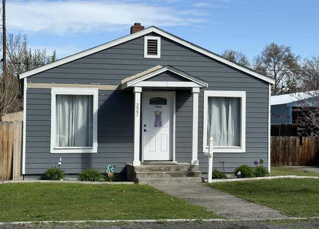 Property at 227 E 5th Ave, Kennewick, WA 99336, 2 beds, 2 baths