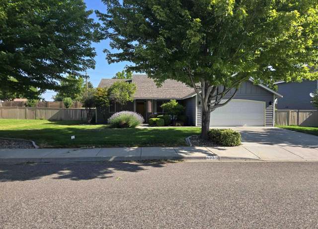 Property at 5730 W 11th Ave, Kennewick, WA 99336, 3 beds, 2 baths