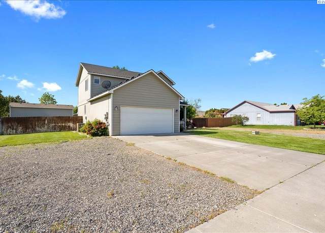 Property at 4505 Kendall Way, West Richland, WA 99353, 3 beds, 2.5 baths