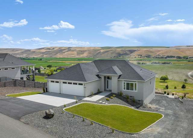 Property at 73303 E Grand Bluff Loop, Kennewick, WA 99338, 4 beds, 2 baths