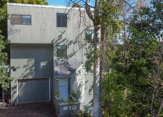 Property at 410 SE South St, Pullman, WA 99163, 4 beds, 2.5 baths